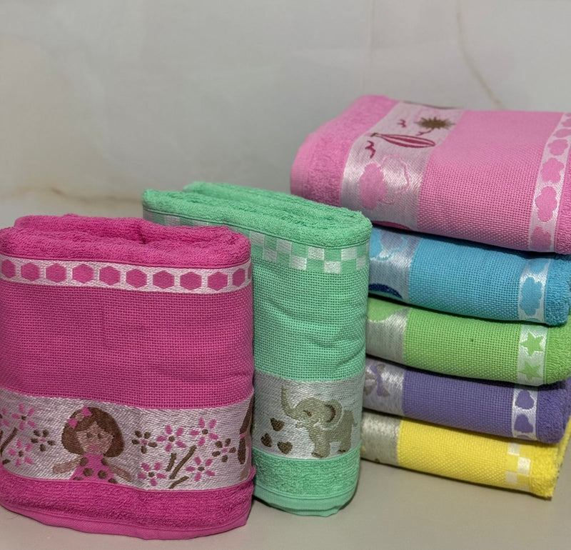 Toalha infantil c/ barra de bordar